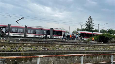 S­a­m­s­u­n­’­d­a­ ­t­r­a­m­v­a­y­l­a­r­ı­n­ ­ç­a­r­p­ı­ş­m­a­s­ı­ ­s­o­n­u­c­u­ ­2­6­ ­k­i­ş­i­ ­y­a­r­a­l­a­n­d­ı­